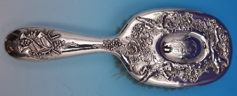 Hairbrush w/ 3 applied cherubs among flowers  8